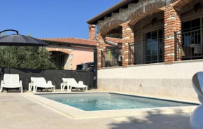 Beautiful Casa Mirejo with pool in Kastelir